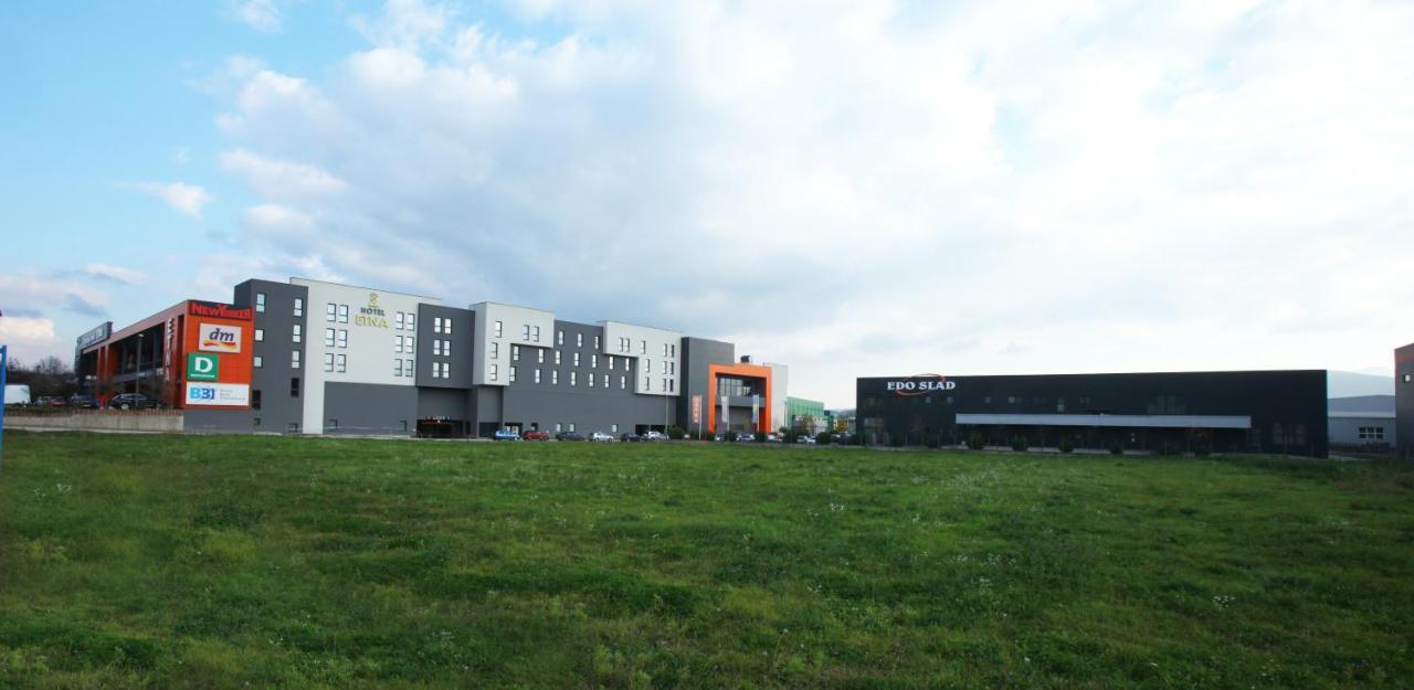 Hotel Etna Gracanica  ภายนอก รูปภาพ