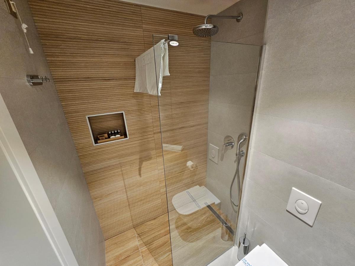 Hotel Etna Gracanica  ภายนอก รูปภาพ